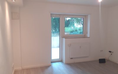 Renovierte Wohnung mit schönem Schnitt und Terrasse
