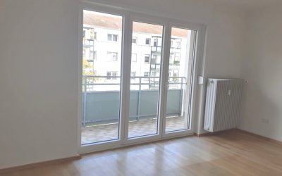 Renovierte Wohnung mit schönem Schnitt und Balkon