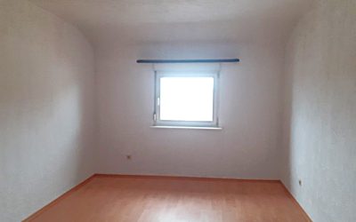 Großzügige Altbauwohnung mit schönem Schnitt